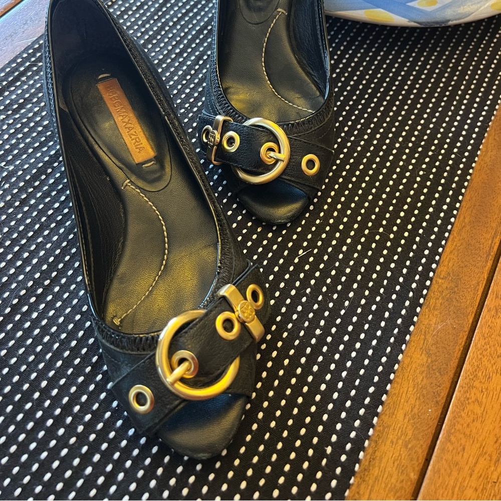 BcBgMaxAzria peep toe black leather flats